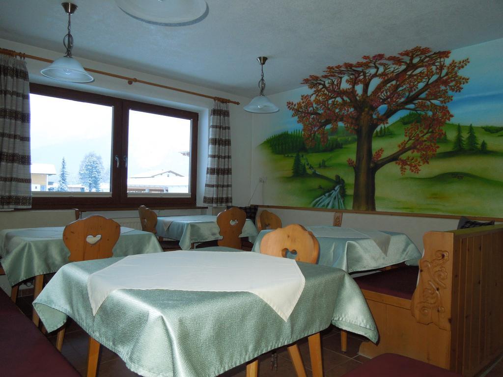 Haus Bergkranz Bed and Breakfast Lermoos Εξωτερικό φωτογραφία
