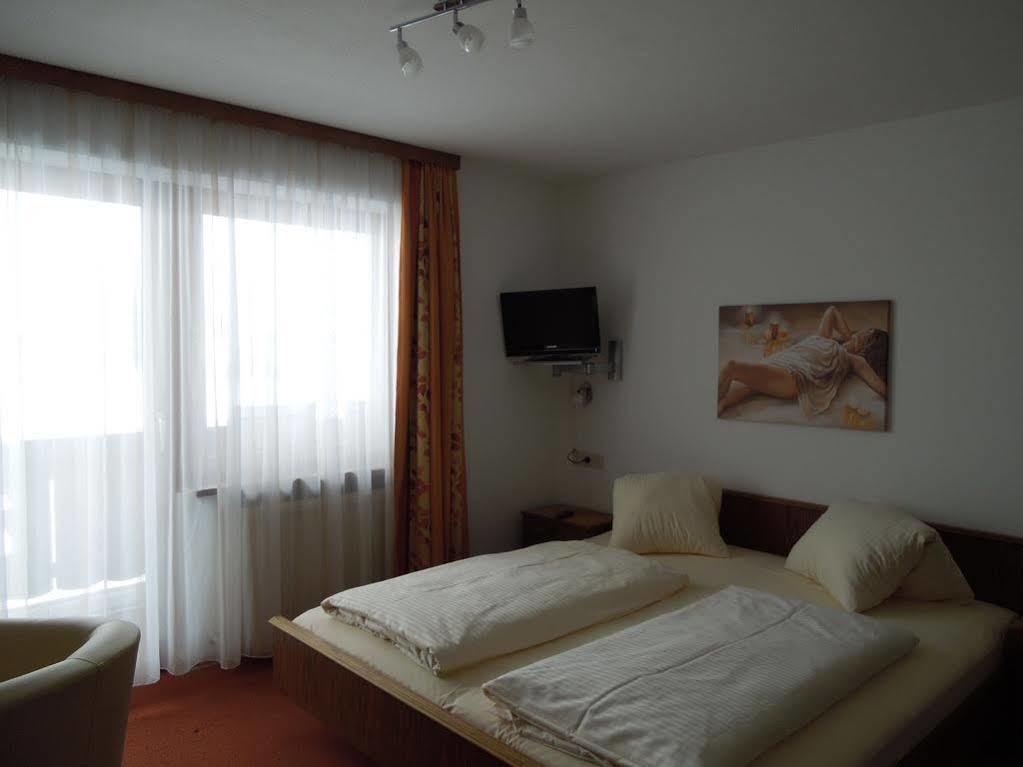 Haus Bergkranz Bed and Breakfast Lermoos Εξωτερικό φωτογραφία